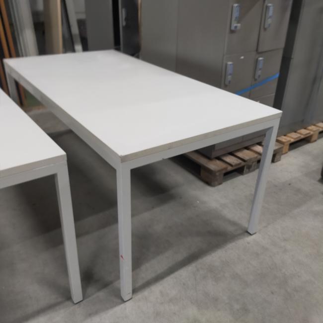  - SET 2X STEVIGE WERKTAFELS KANTINETAFELS GRIJS NIET DEMONTABEL (5)