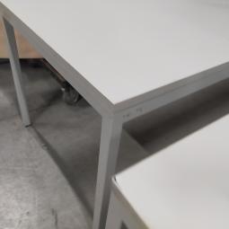  - SET 2X STEVIGE WERKTAFELS KANTINETAFELS GRIJS NIET DEMONTABEL (9)