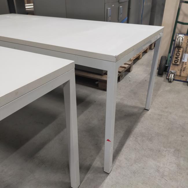  - SET 2X STEVIGE WERKTAFELS KANTINETAFELS GRIJS NIET DEMONTABEL (14)