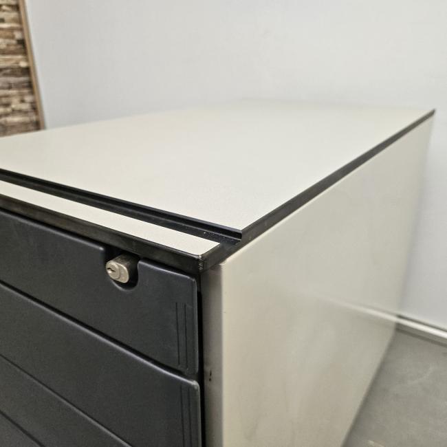  - 2025-10-16 09.19.12