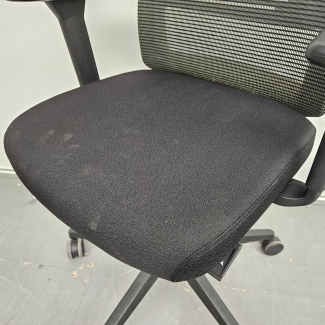  - 2025-10-16 12.04.53