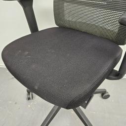  - 2025-10-16 12.04.53