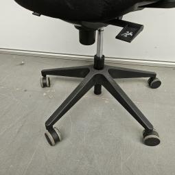  - 2025-10-16 12.04.56