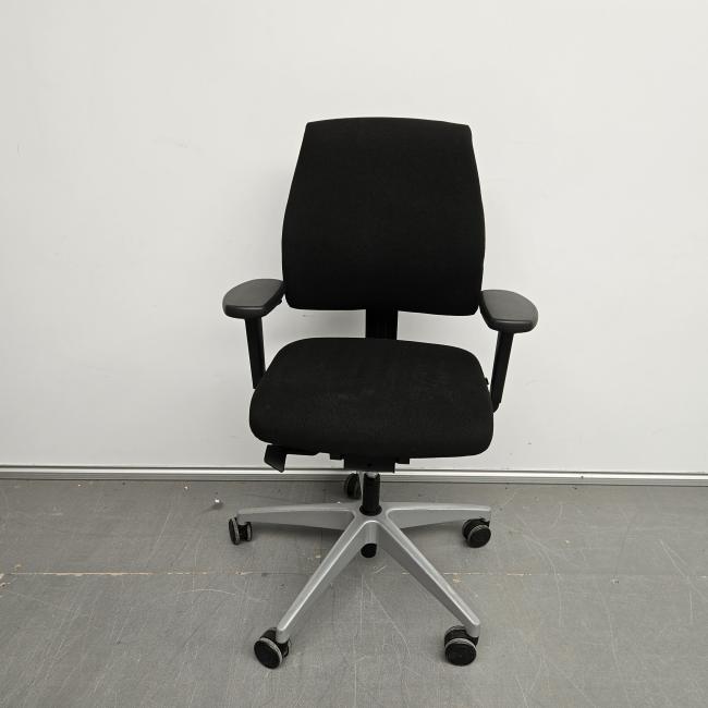  - 2025-10-16 12.05.23