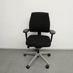  - 2025-10-16 12.05.23