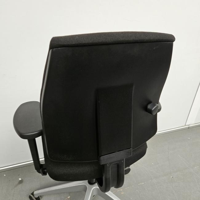  - 2025-10-16 12.05.33