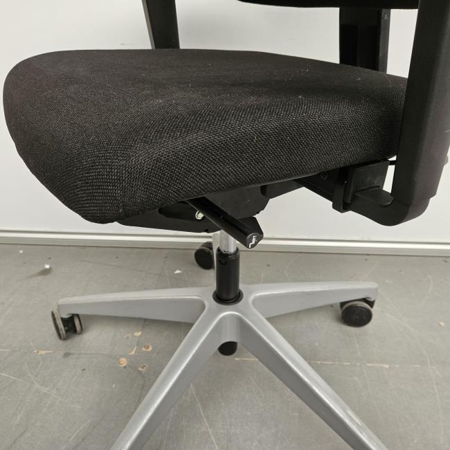  - 2025-10-16 12.05.40