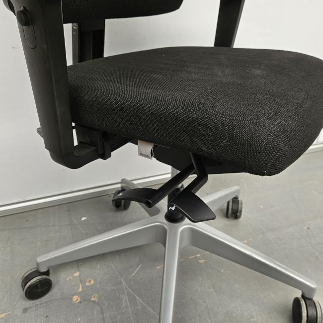  - 2025-10-16 12.05.43