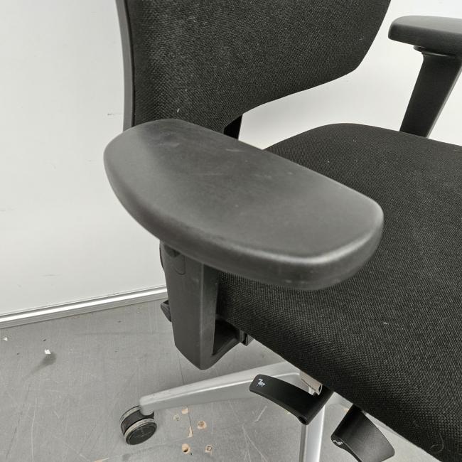  - 2025-10-16 12.05.44