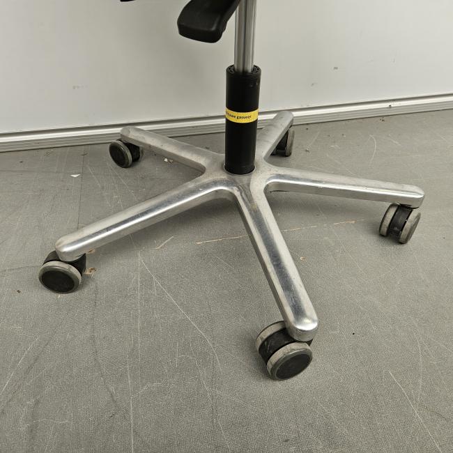  - 2025-10-16 12.07.40