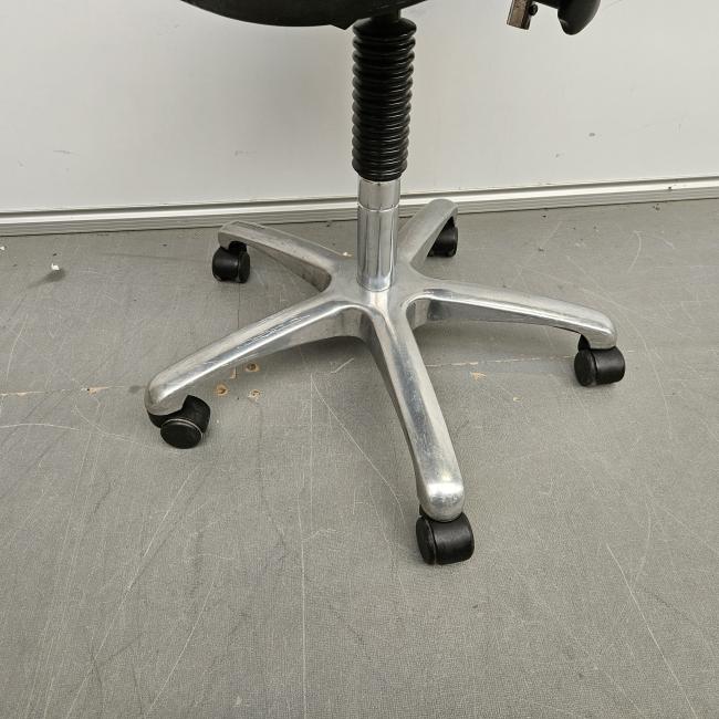  - 2025-10-16 12.13.17