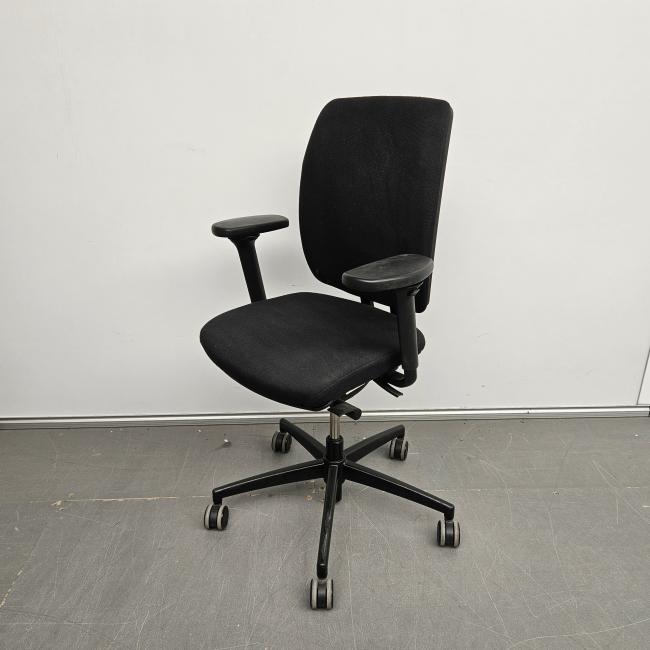  - 2025-10-16 12.15.49