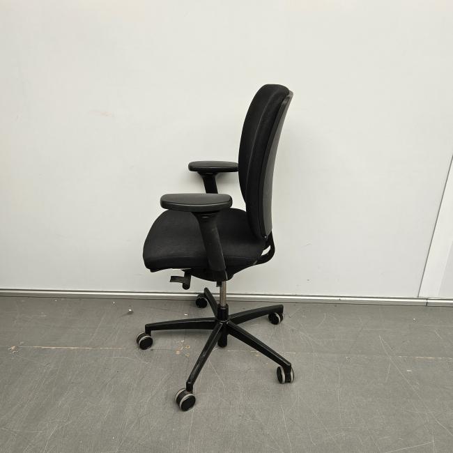  - 2025-10-16 12.16.03