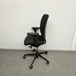  - 2025-10-16 12.16.03