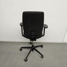  - 2025-10-16 12.16.08