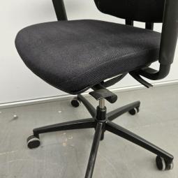  - 2025-10-16 12.16.17