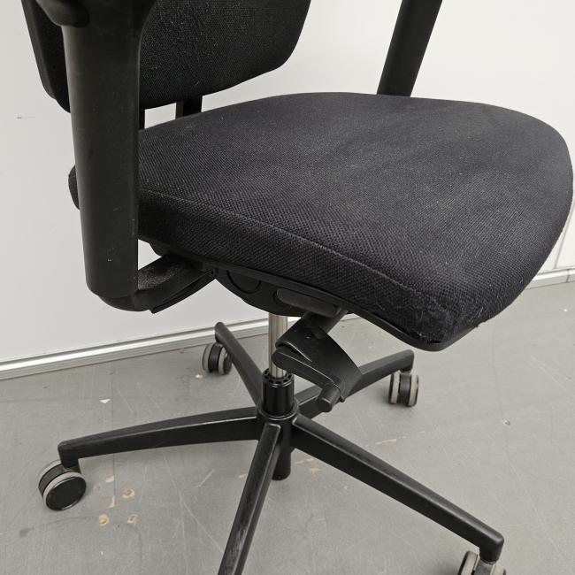  - 2025-10-16 12.16.20