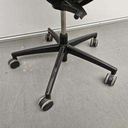  - 2025-10-16 12.16.21