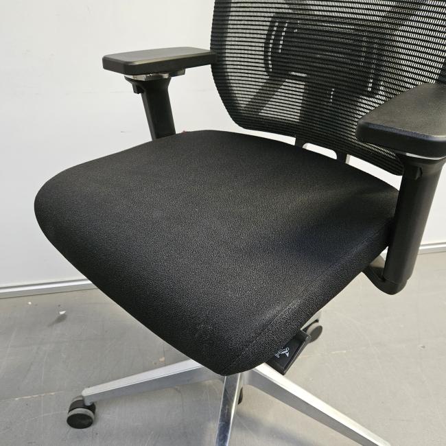  - 2025-11-04 08.49.20