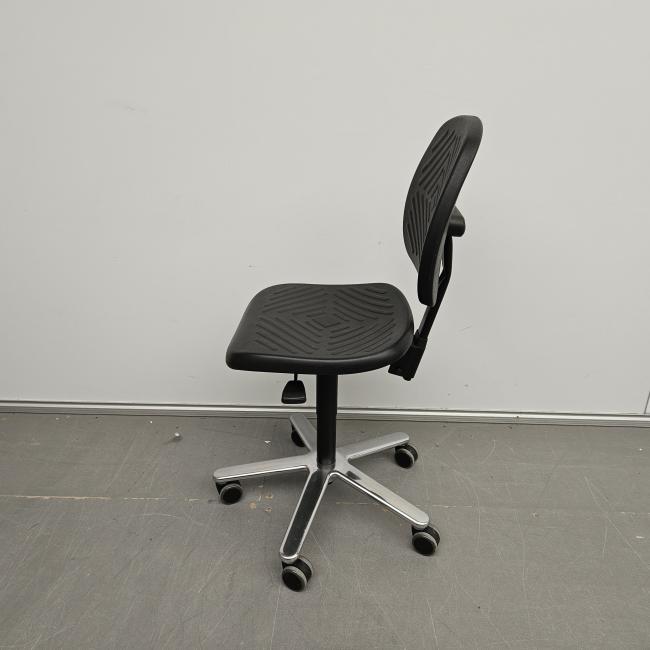  - 2025-10-16 12.18.21