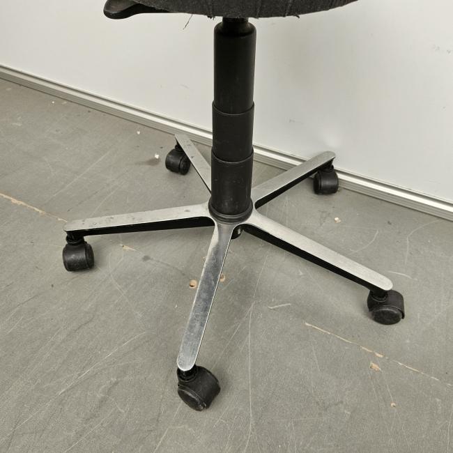  - 2025-10-16 12.21.40