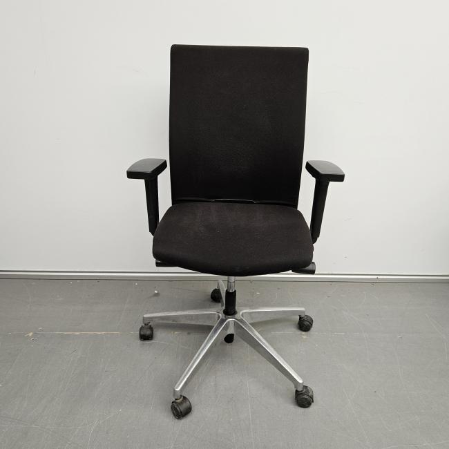  - 2025-10-16 12.47.31