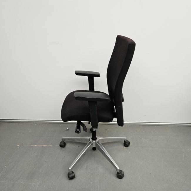  - 2025-10-16 12.47.36