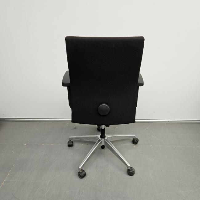  - 2025-10-16 12.47.40