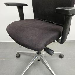  - 2025-10-16 12.47.49