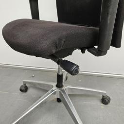  - 2025-10-16 12.47.50