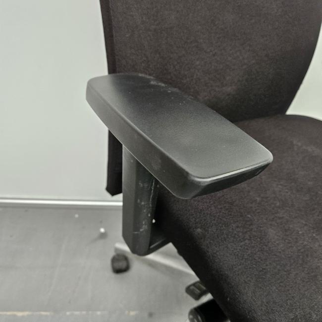  - 2025-10-16 12.47.55