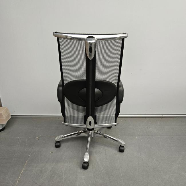  - 2025-11-03 11.13.31