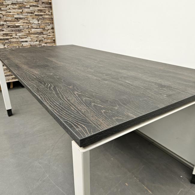  - 2025-11-04 12.04.57