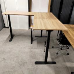  - nieuwe DELUXE hoekbureaus zit-sta elektrisch 2-motorig (1)