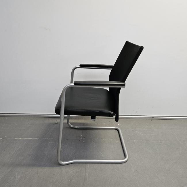  - 2025-11-04 08.52.05