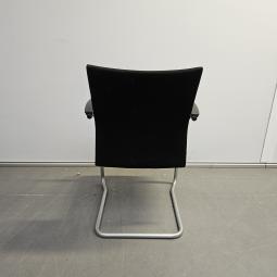  - 2025-11-04 08.52.10