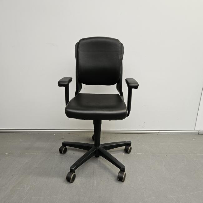  - 2025-11-04 09.40.24