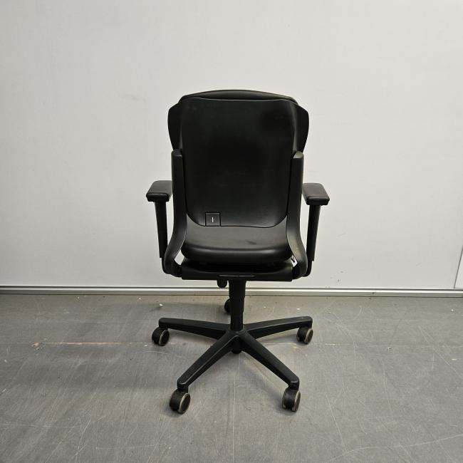  - 2025-11-04 09.40.35