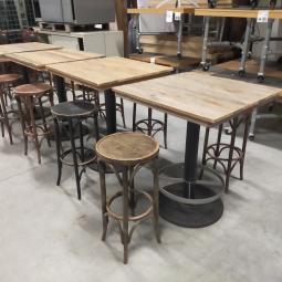 - kroeg meubilair bruin café stoelen barkrukken bartafels (8)