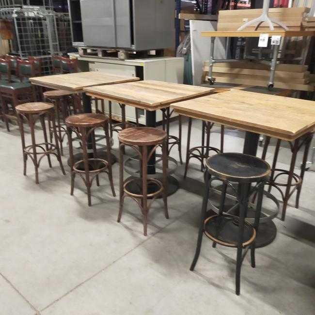  - kroeg meubilair bruin café stoelen barkrukken bartafels (9)