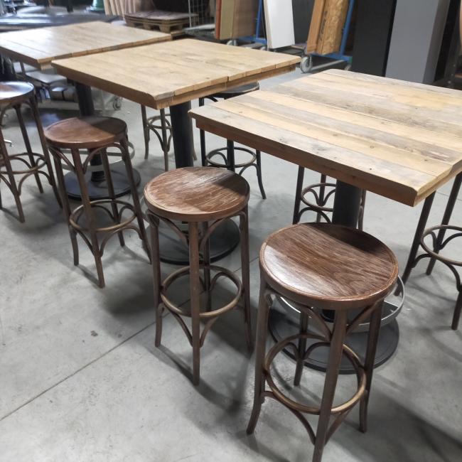  - kroeg meubilair bruin café stoelen barkrukken bartafels (16)