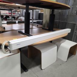  - PROJECTA ELEKTRISCH  SCHERM AFM DOEK 200X129 CM  (1)