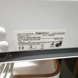  - PROJECTA ELEKTRISCH  SCHERM AFM DOEK 200X129 CM  (3)