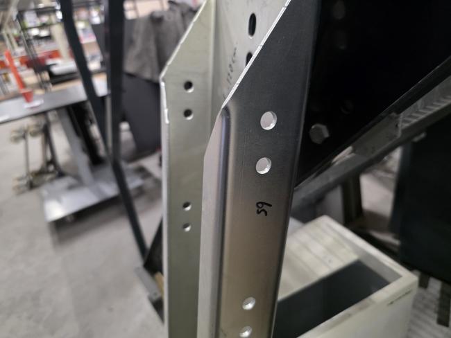  - RVS sigma profiel balk  afm 1280X185X65 MM  DIKTE MATERIAAL 4 MM  (3)