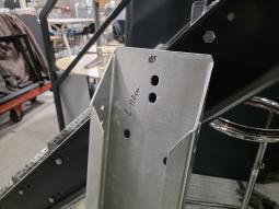  - RVS sigma profiel balk  afm 1280X185X65 MM  DIKTE MATERIAAL 4 MM  (4)