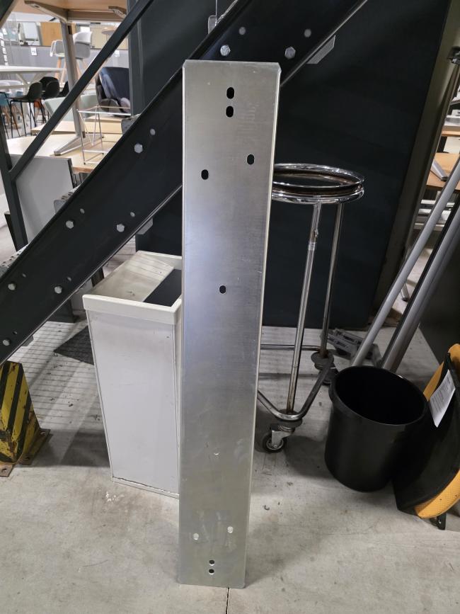  - RVS sigma profiel balk  afm 1280X185X65 MM  DIKTE MATERIAAL 4 MM  (1)