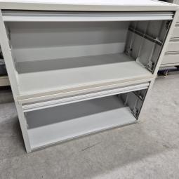  - kunststof kast met roldeur afm 89x87x45 cm br.hxd  (1)