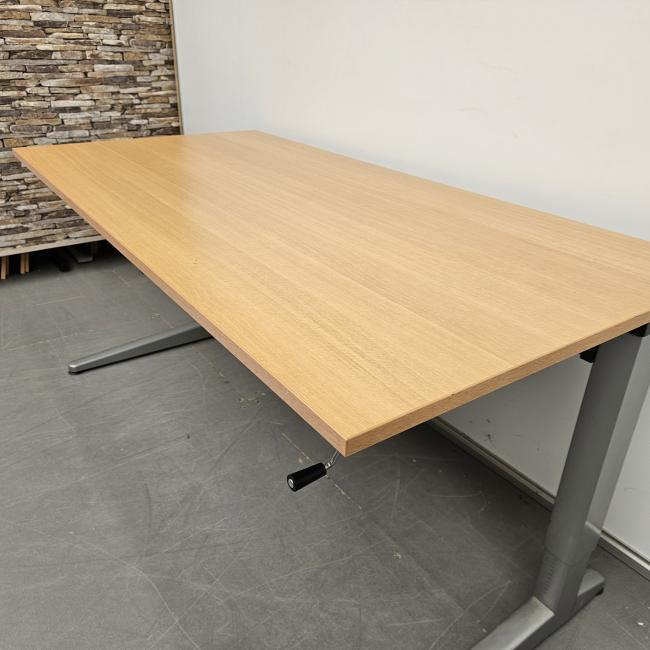  - 2025-11-18 12.27.21