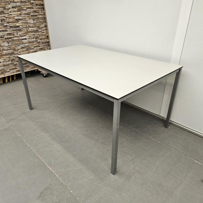  - 2025-11-22 12.01.00