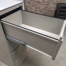  - 1x ahrend oda industriele metalen ladekast (8)